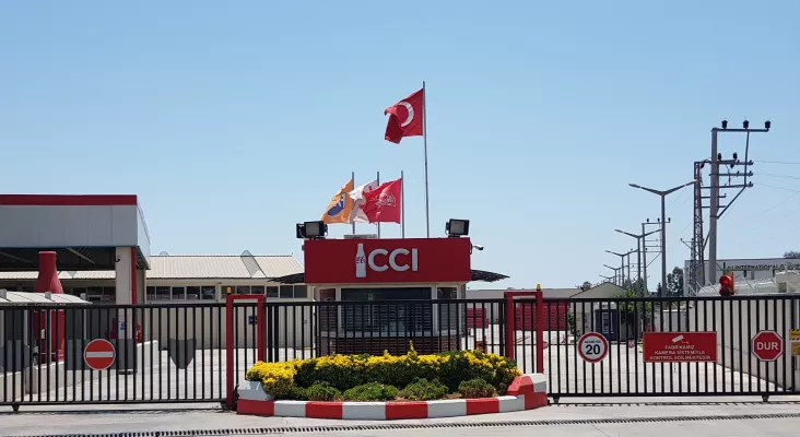 Mersin fabrikasıyla bölgeye değer katan Coca-Cola İçecek 2030 Sürdürülebilirlik Taahhütlerini açıkladı